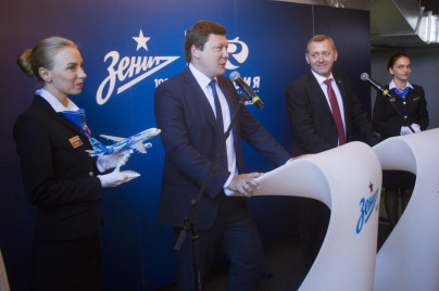 Подписание нового договора между АК «Россия» и «Зенитом»