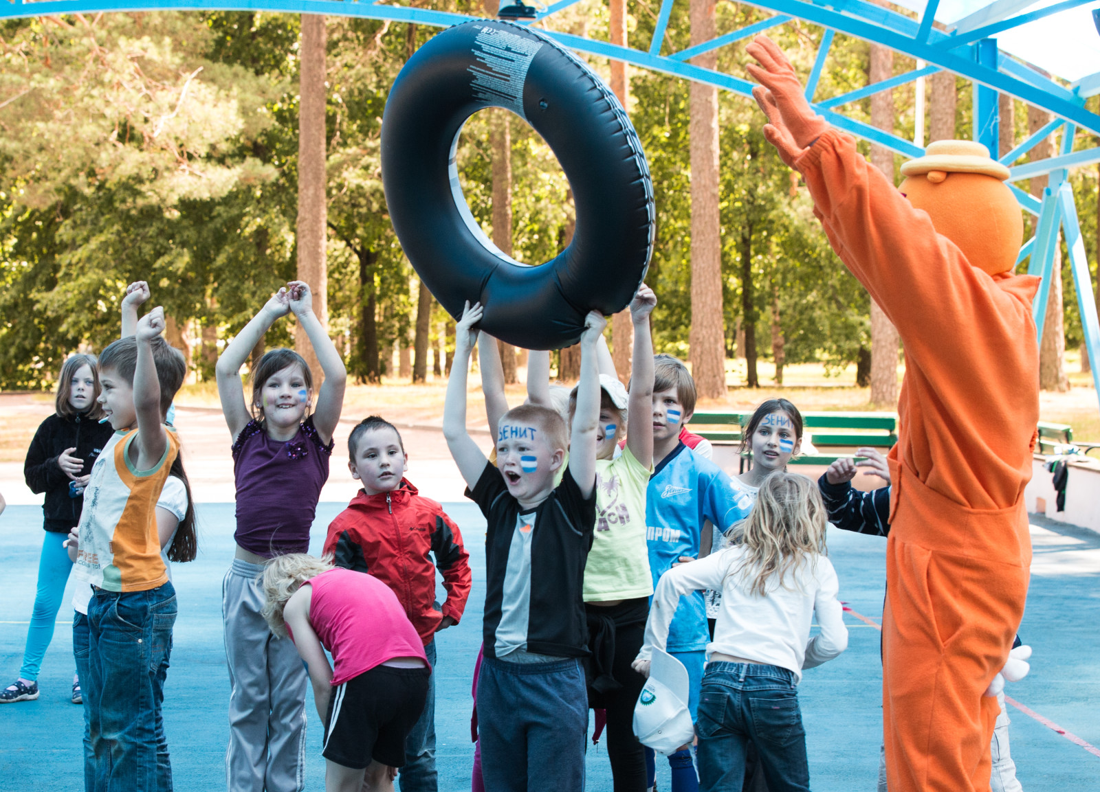 Синегривый Лев посетил детский лагерь «Звездный»