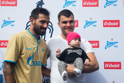 Автограф-сессия Данни на АЗС «Газпромнефть»