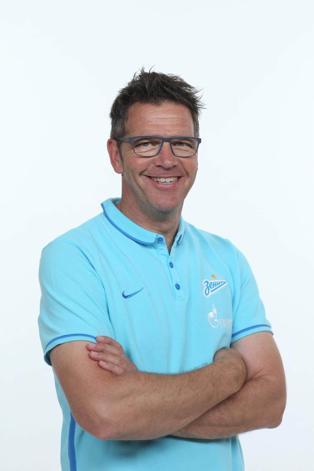 Фотосессия футболистов и тренеров основного состава ФК «Зенит» сезона 2015/2016