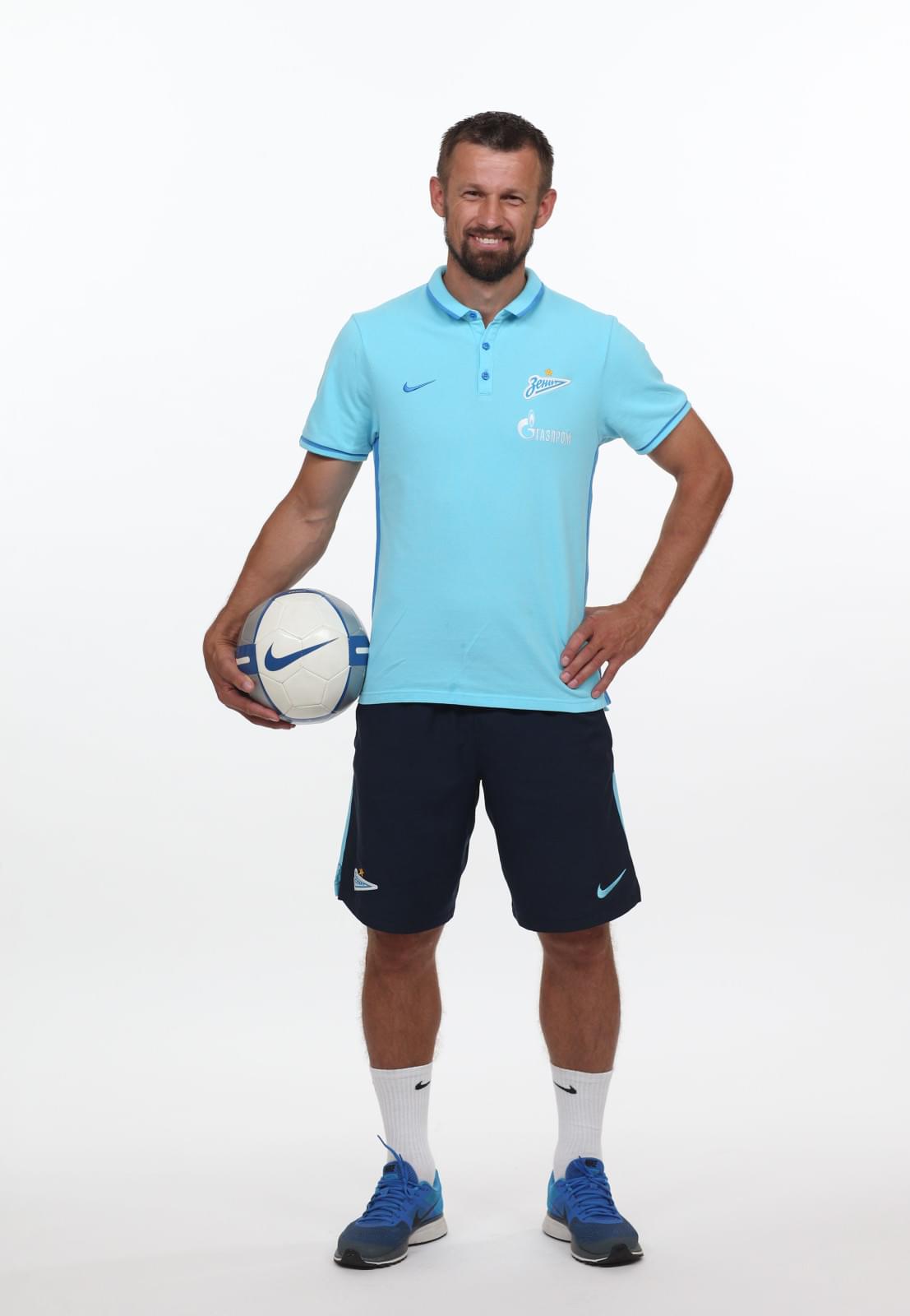 Фотосессия футболистов и тренеров основного состава ФК «Зенит» сезона 2015/2016