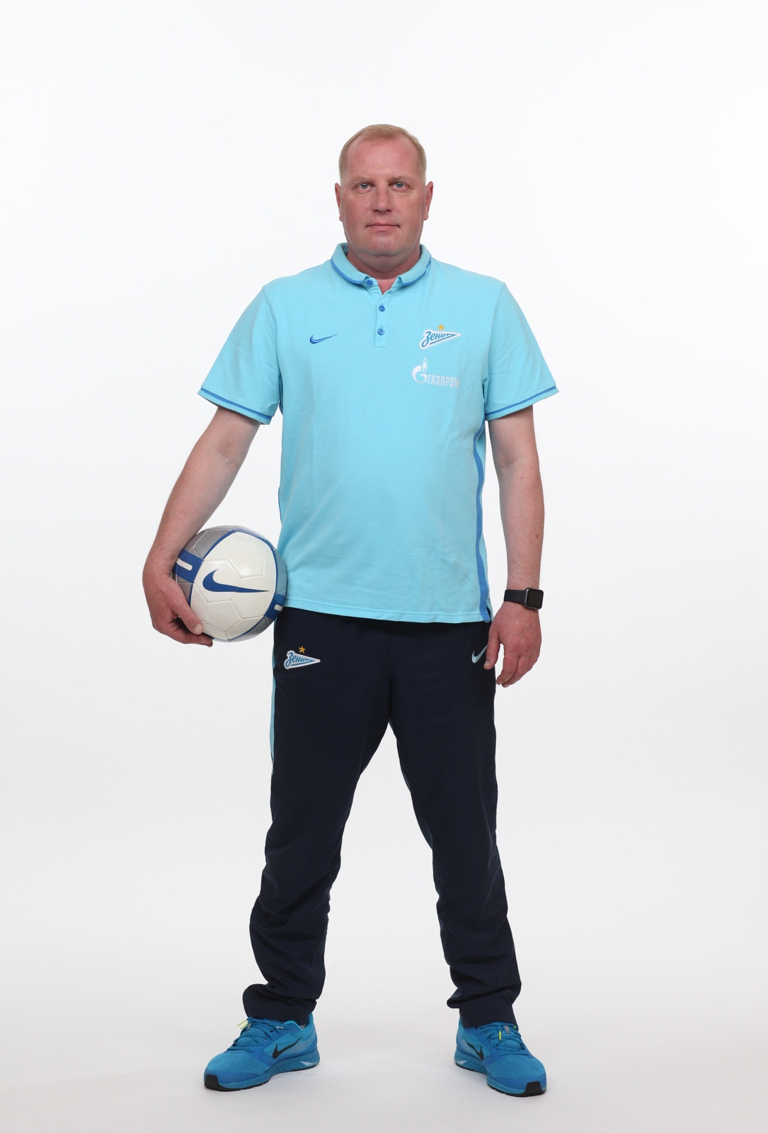 Фотосессия футболистов и тренеров основного состава ФК «Зенит» сезона 2015/2016