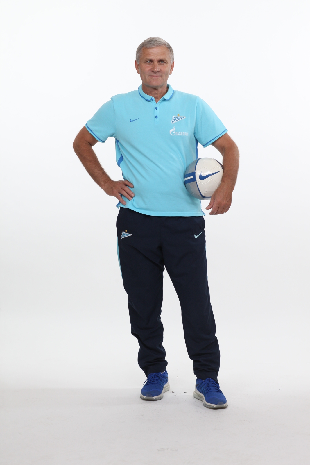 Фотосессия футболистов и тренеров основного состава ФК «Зенит» сезона 2015/2016