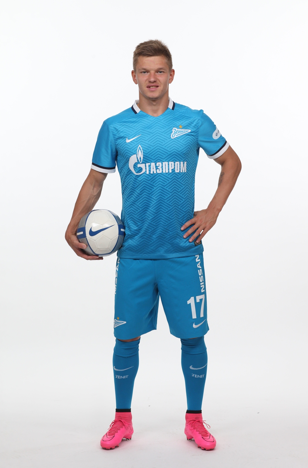 Фотосессия футболистов и тренеров основного состава ФК «Зенит» сезона 2015/2016