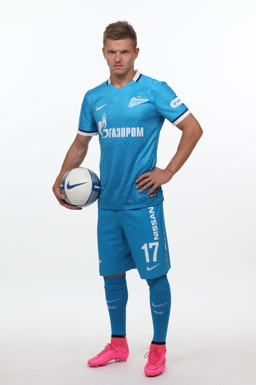 Фотосессия футболистов и тренеров основного состава ФК «Зенит» сезона 2015/2016