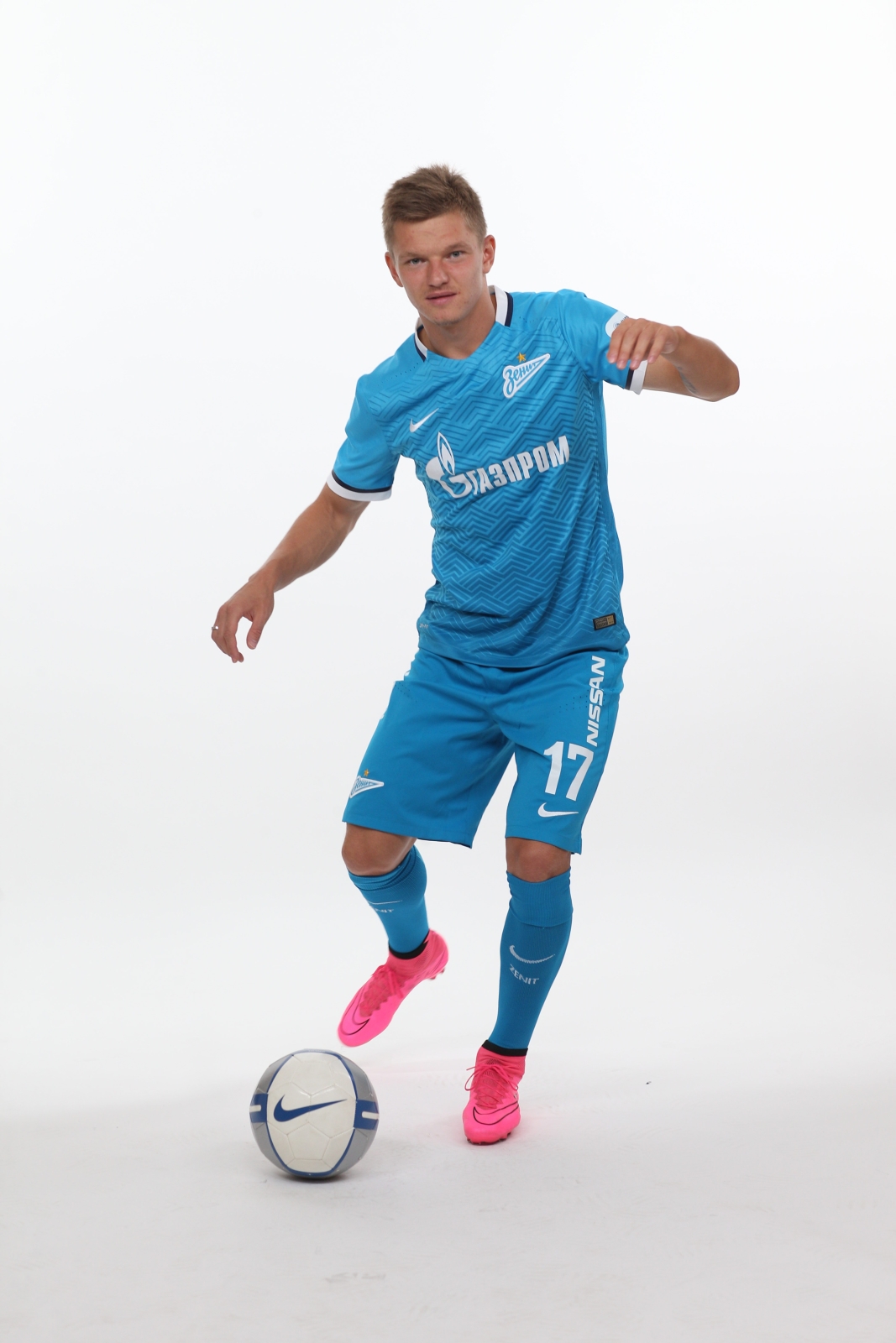 Фотосессия футболистов и тренеров основного состава ФК «Зенит» сезона 2015/2016