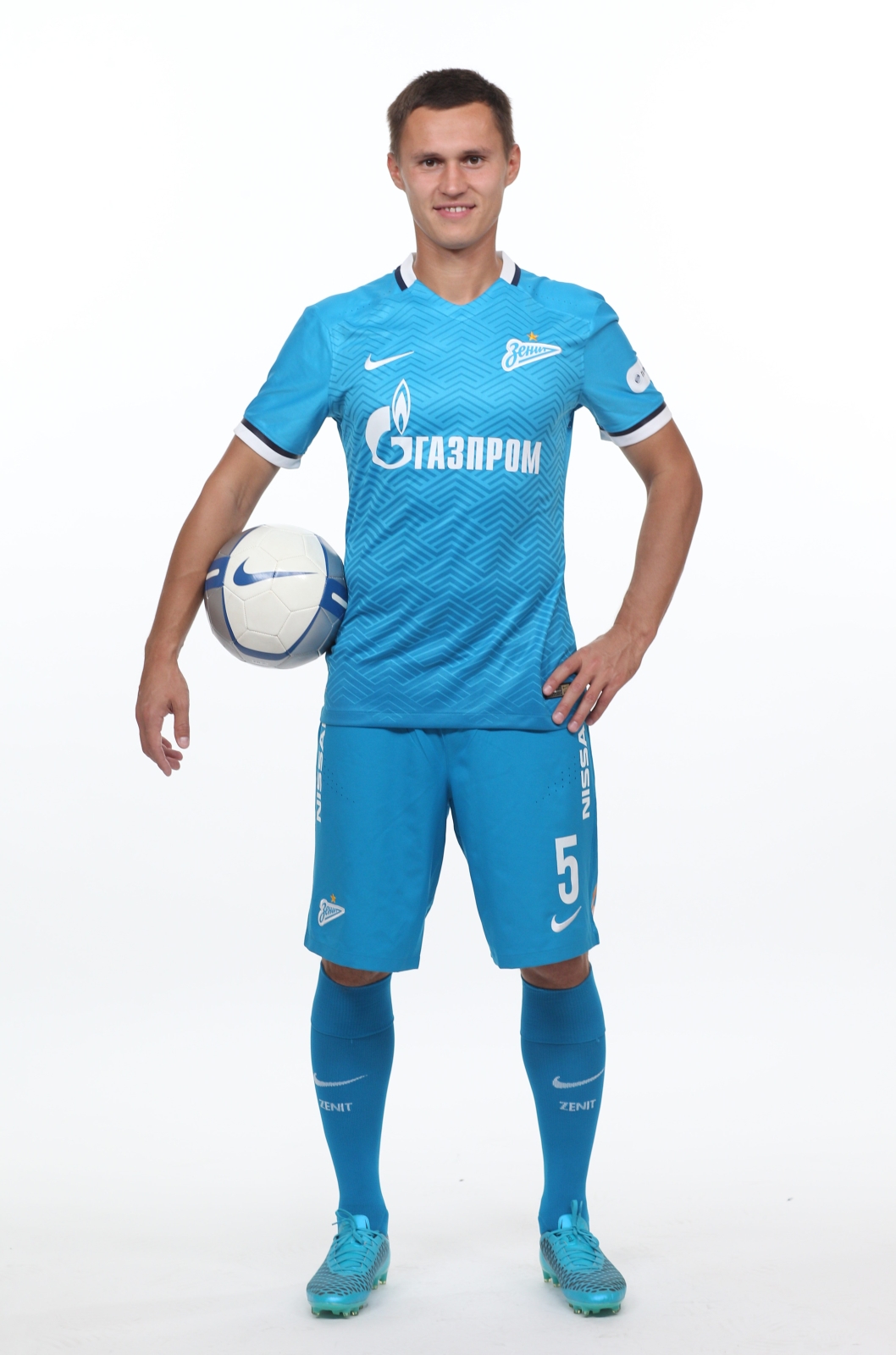 Фотосессия футболистов и тренеров основного состава ФК «Зенит» сезона 2015/2016