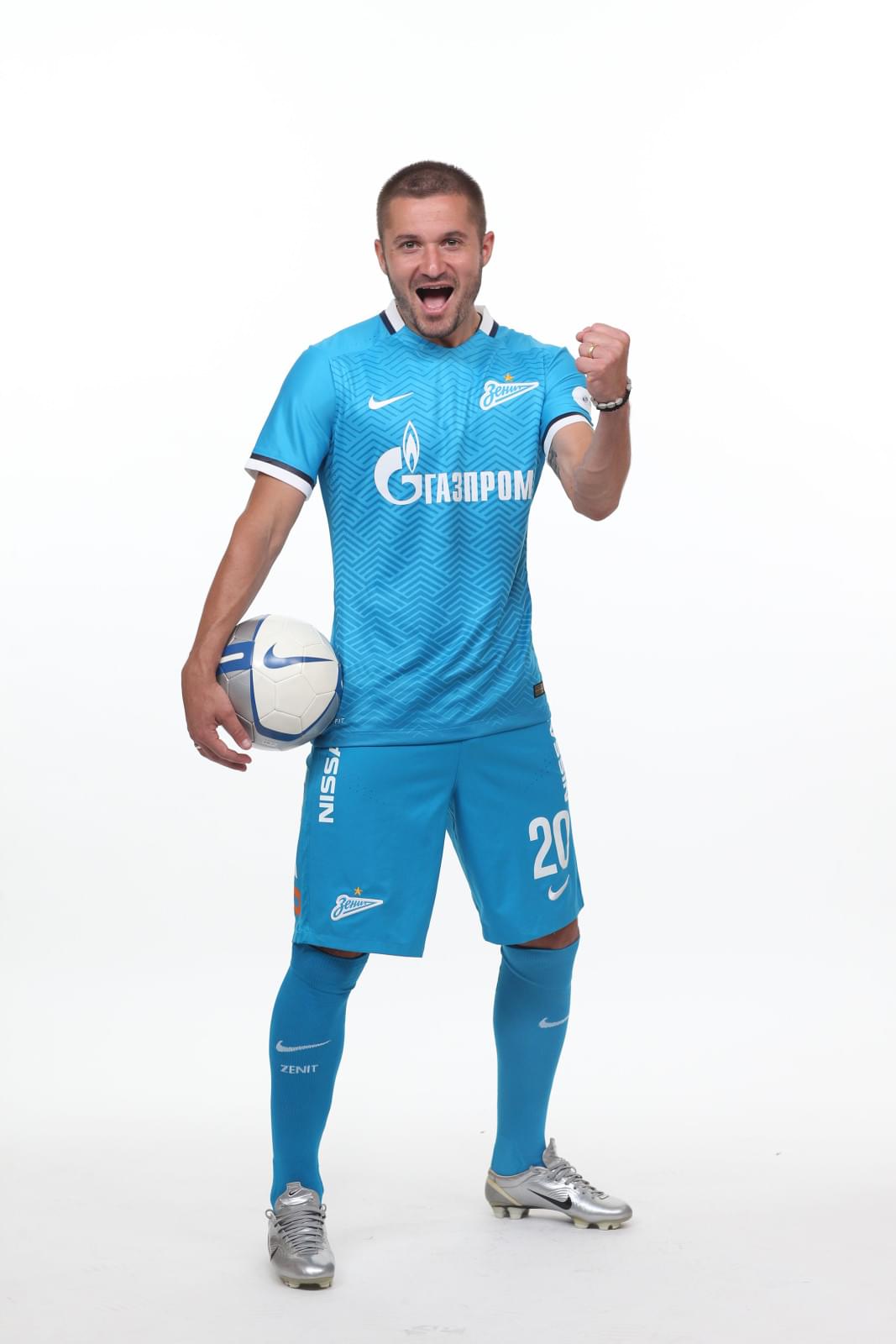 Фотосессия футболистов и тренеров основного состава ФК «Зенит» сезона 2015/2016