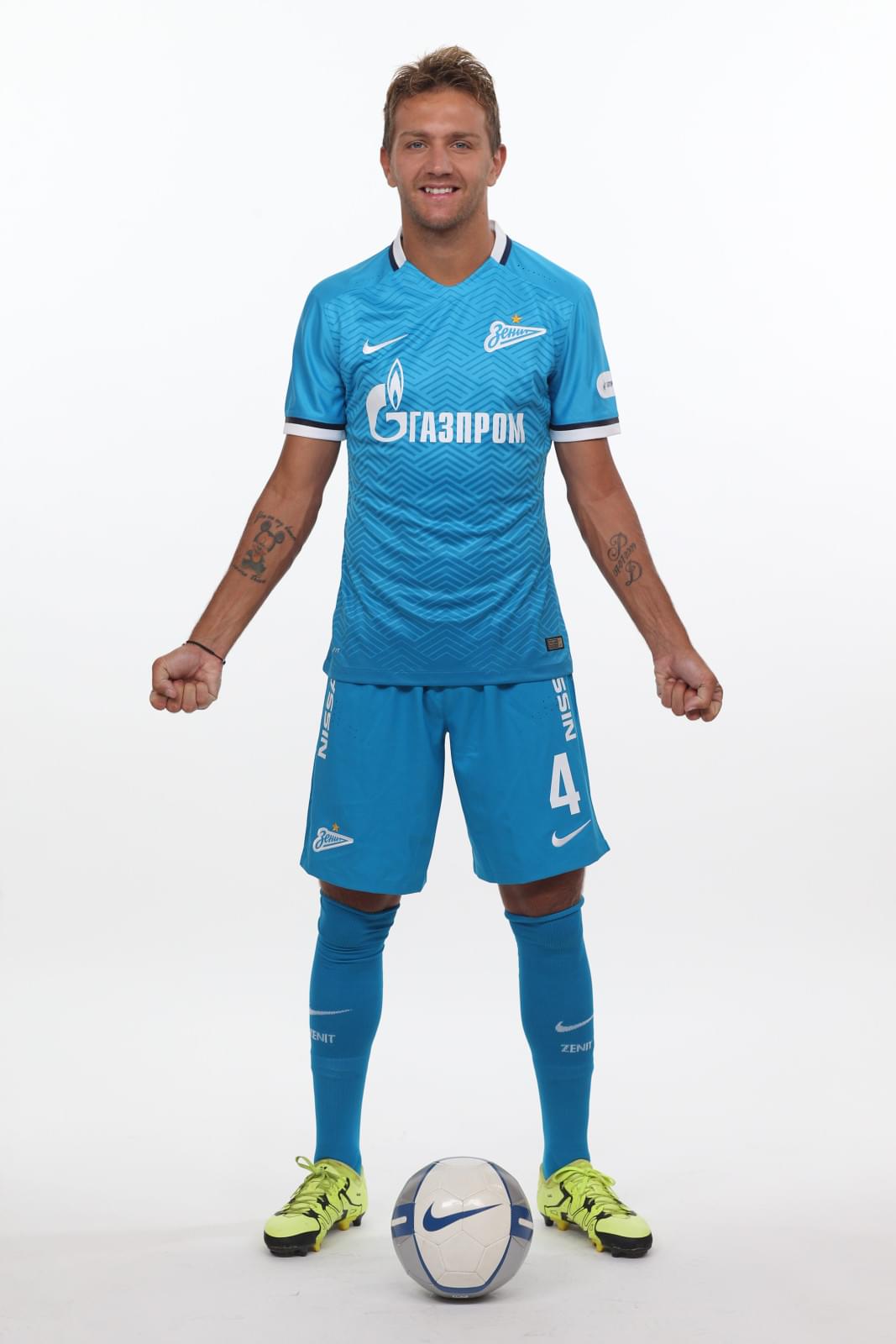 Фотосессия футболистов и тренеров основного состава ФК «Зенит» сезона 2015/2016