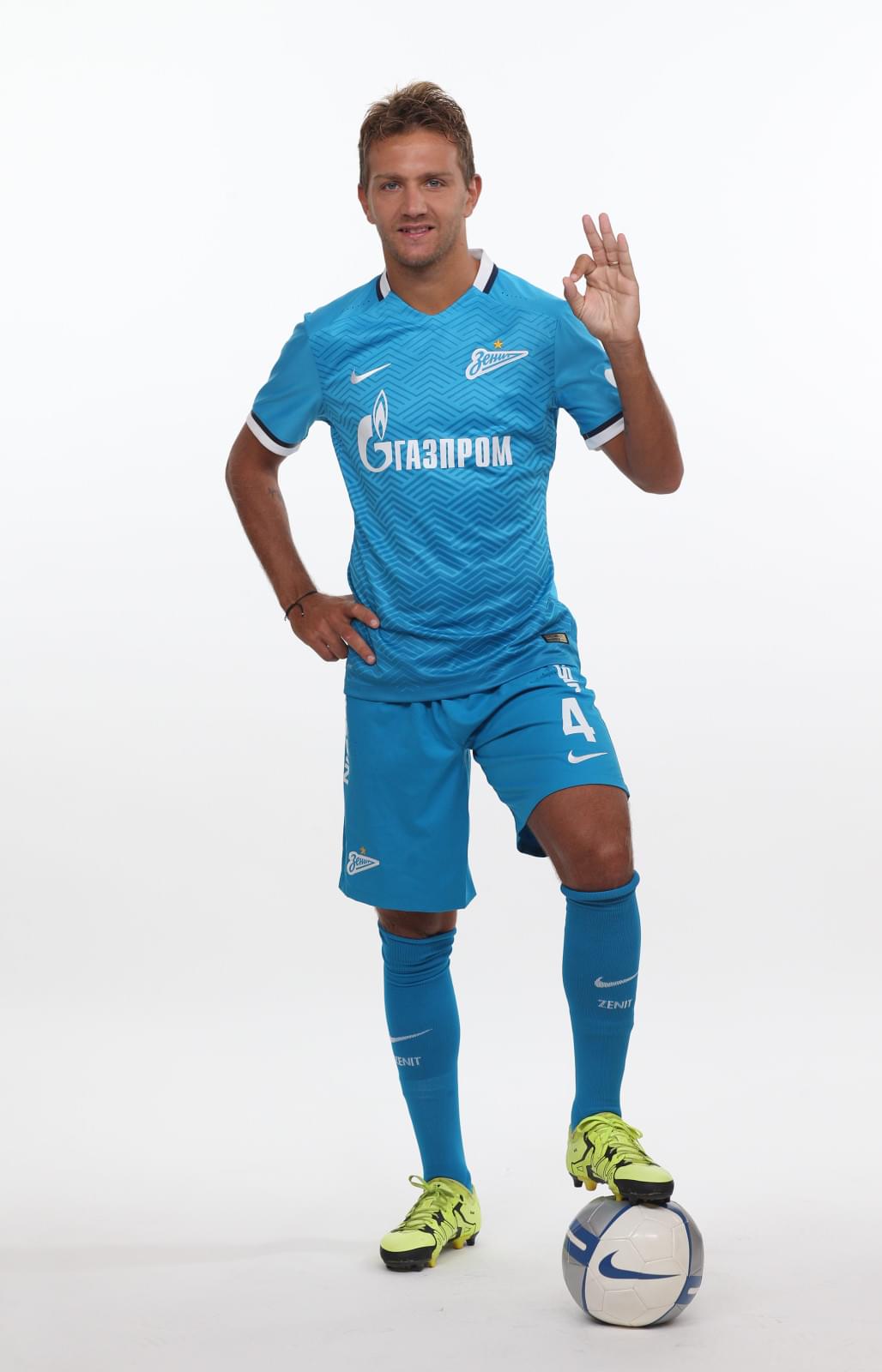 Фотосессия футболистов и тренеров основного состава ФК «Зенит» сезона 2015/2016