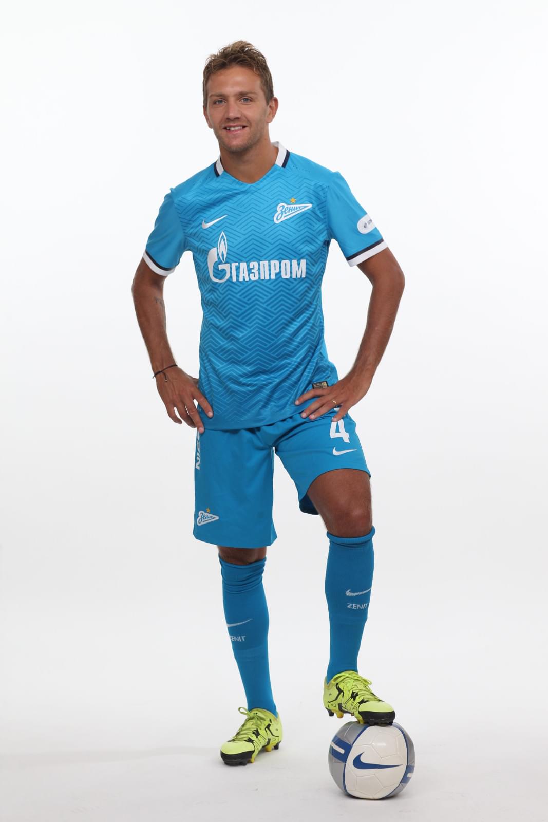 Фотосессия футболистов и тренеров основного состава ФК «Зенит» сезона 2015/2016