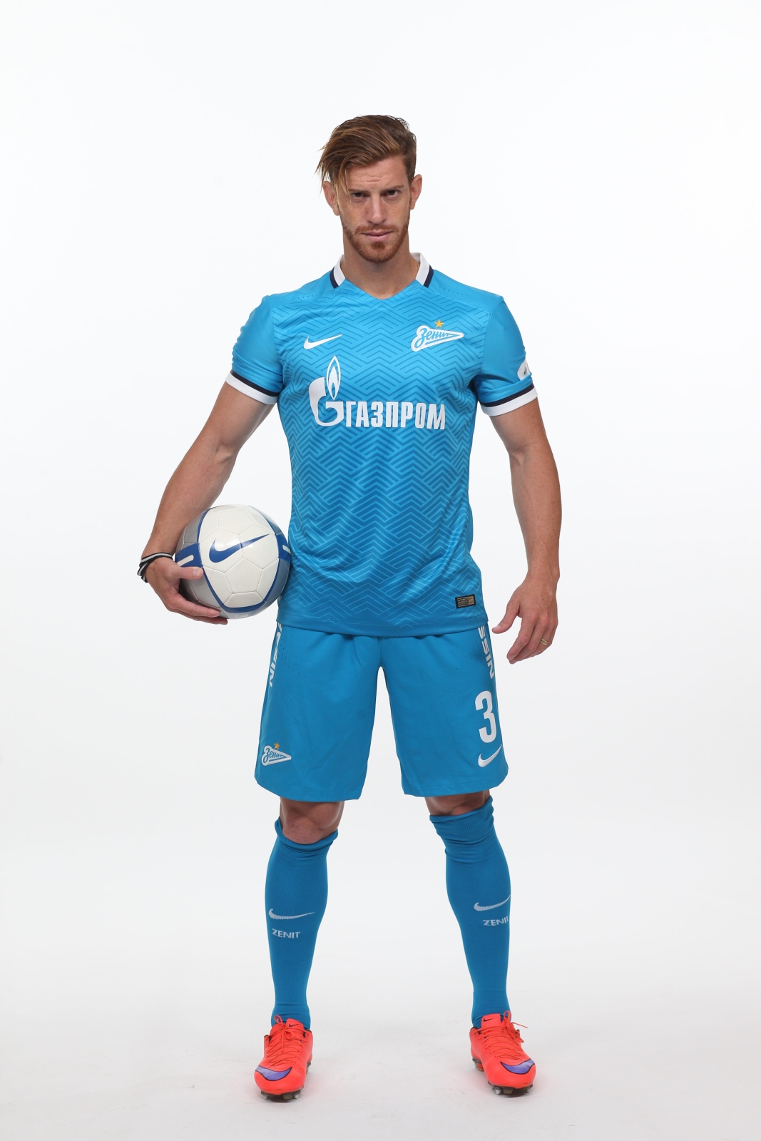 Фотосессия футболистов и тренеров основного состава ФК «Зенит» сезона 2015/2016