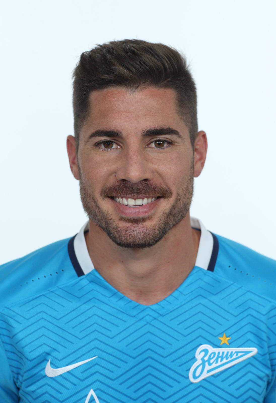 Фотосессия футболистов и тренеров основного состава ФК «Зенит» сезона 2015/2016