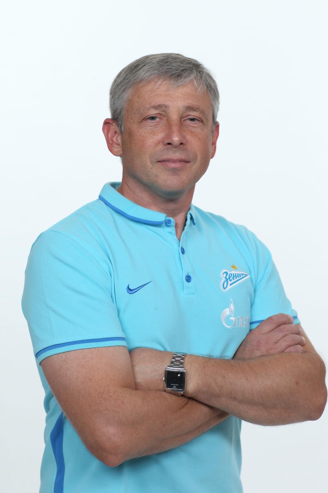 Фотосессия футболистов и тренеров основного состава ФК «Зенит» сезона 2015/2016