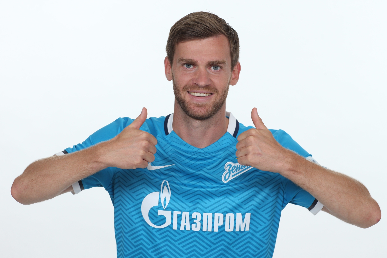 Фотосессия футболистов и тренеров основного состава ФК «Зенит» сезона 2015/2016