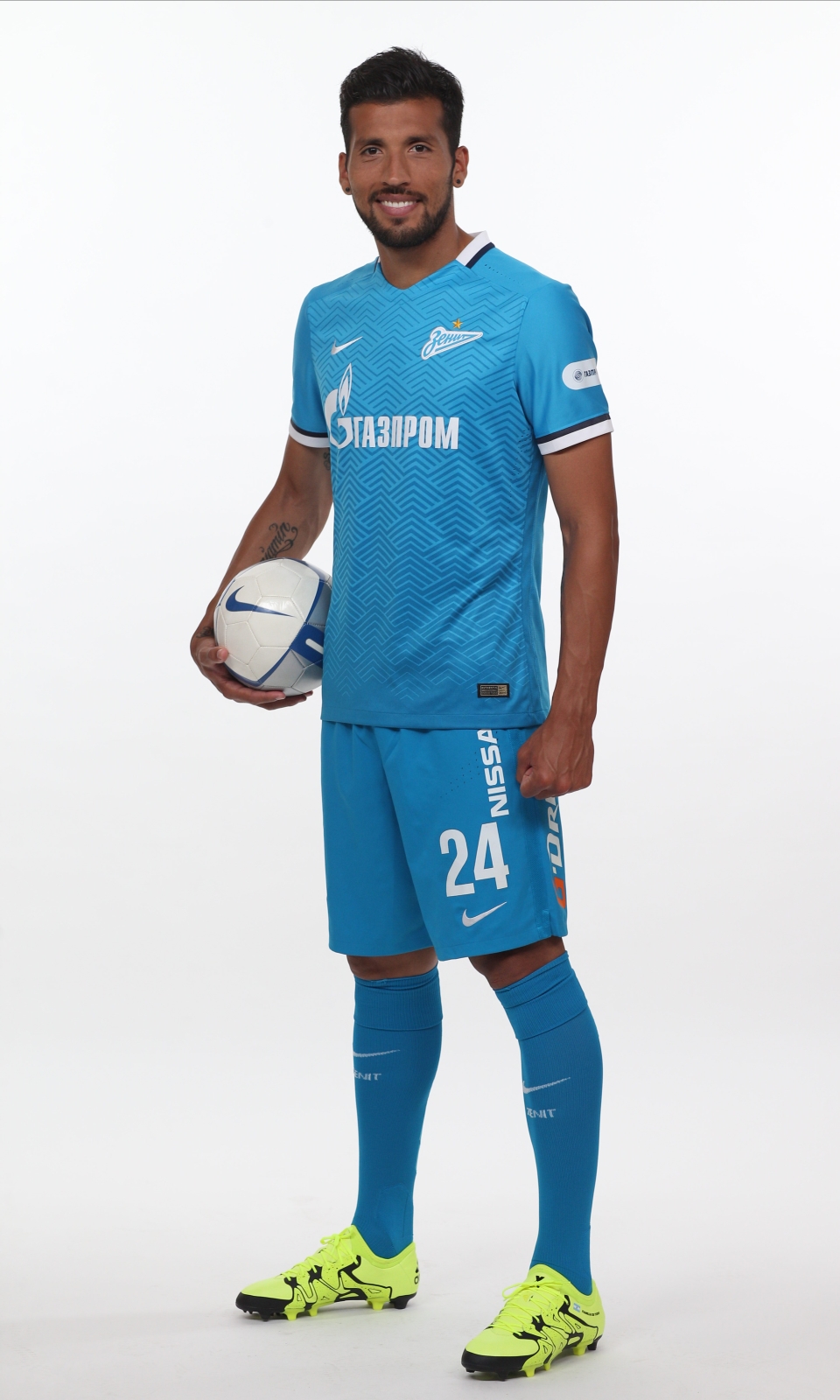 Фотосессия футболистов и тренеров основного состава ФК «Зенит» сезона 2015/2016