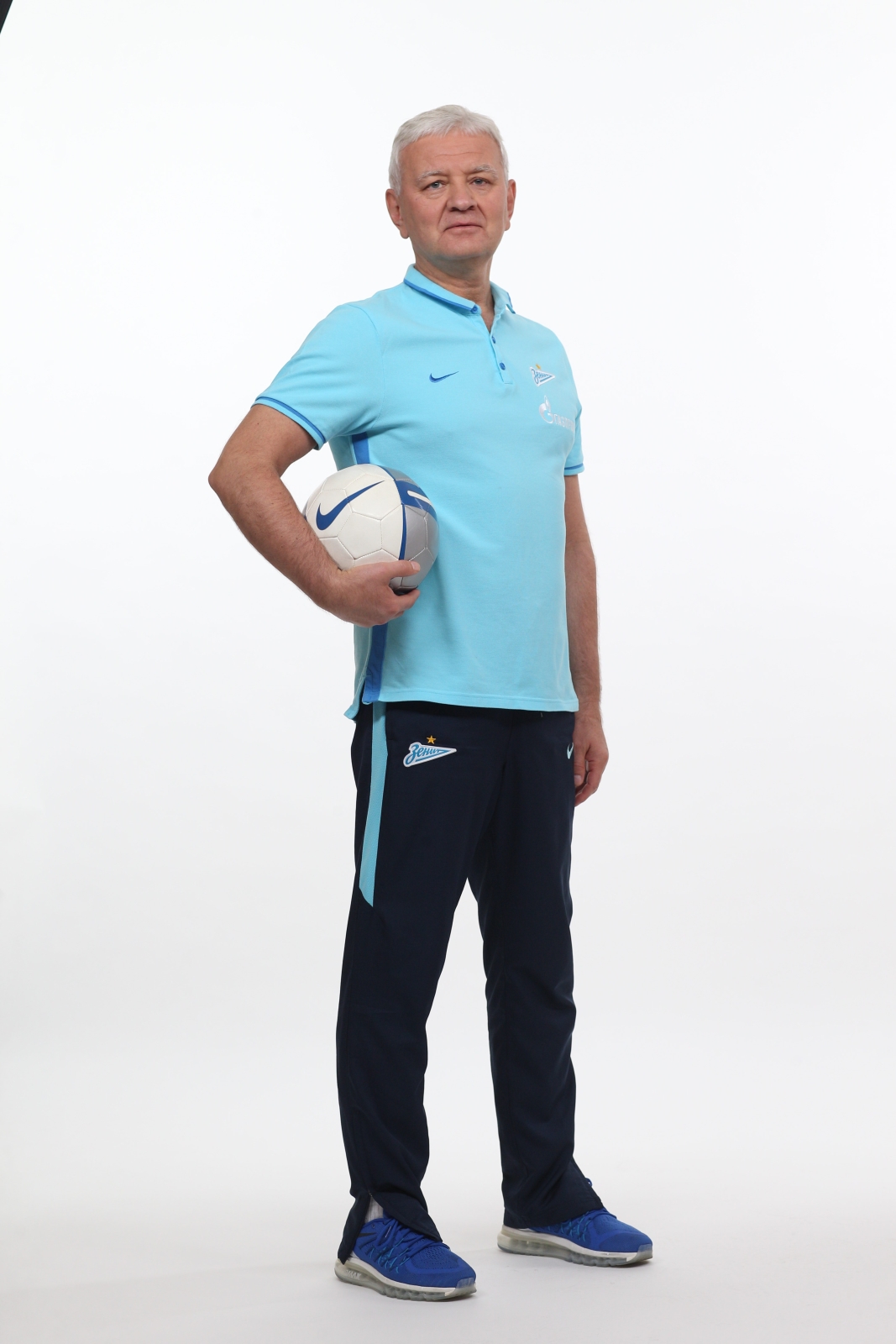 Фотосессия футболистов и тренеров основного состава ФК «Зенит» сезона 2015/2016