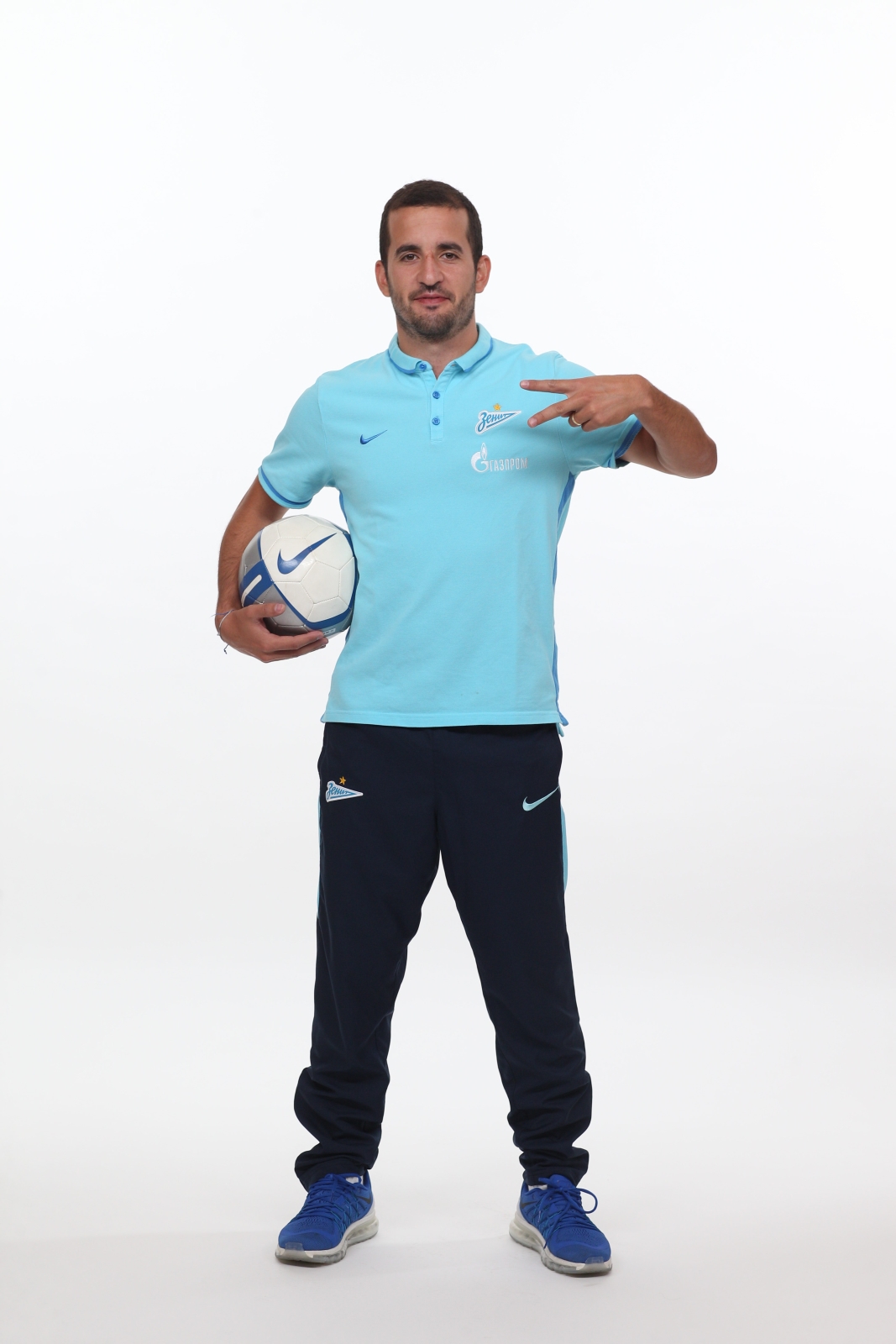 Фотосессия футболистов и тренеров основного состава ФК «Зенит» сезона 2015/2016