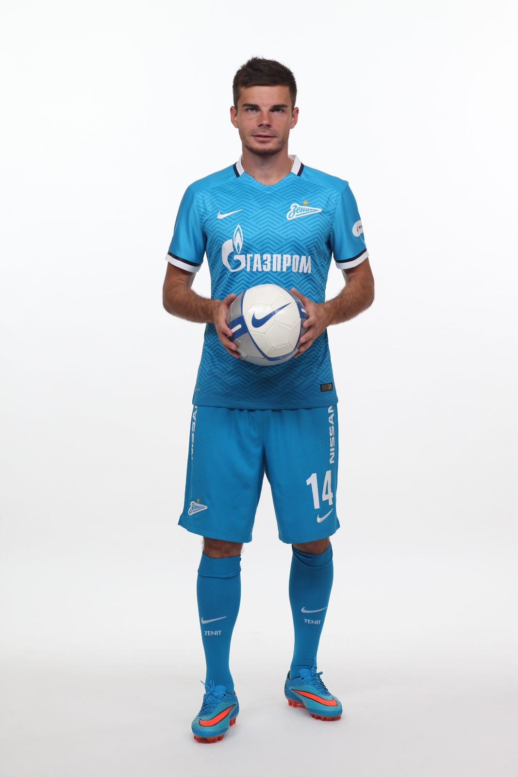 Фотосессия футболистов и тренеров основного состава ФК «Зенит» сезона 2015/2016