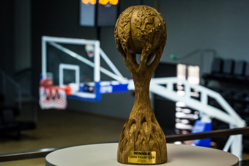 Международный товарищеский турнир «One Team Cup-2015». Финал. Баскетбольный матч БК «Зенит» — БК «Цмоки-Минск»