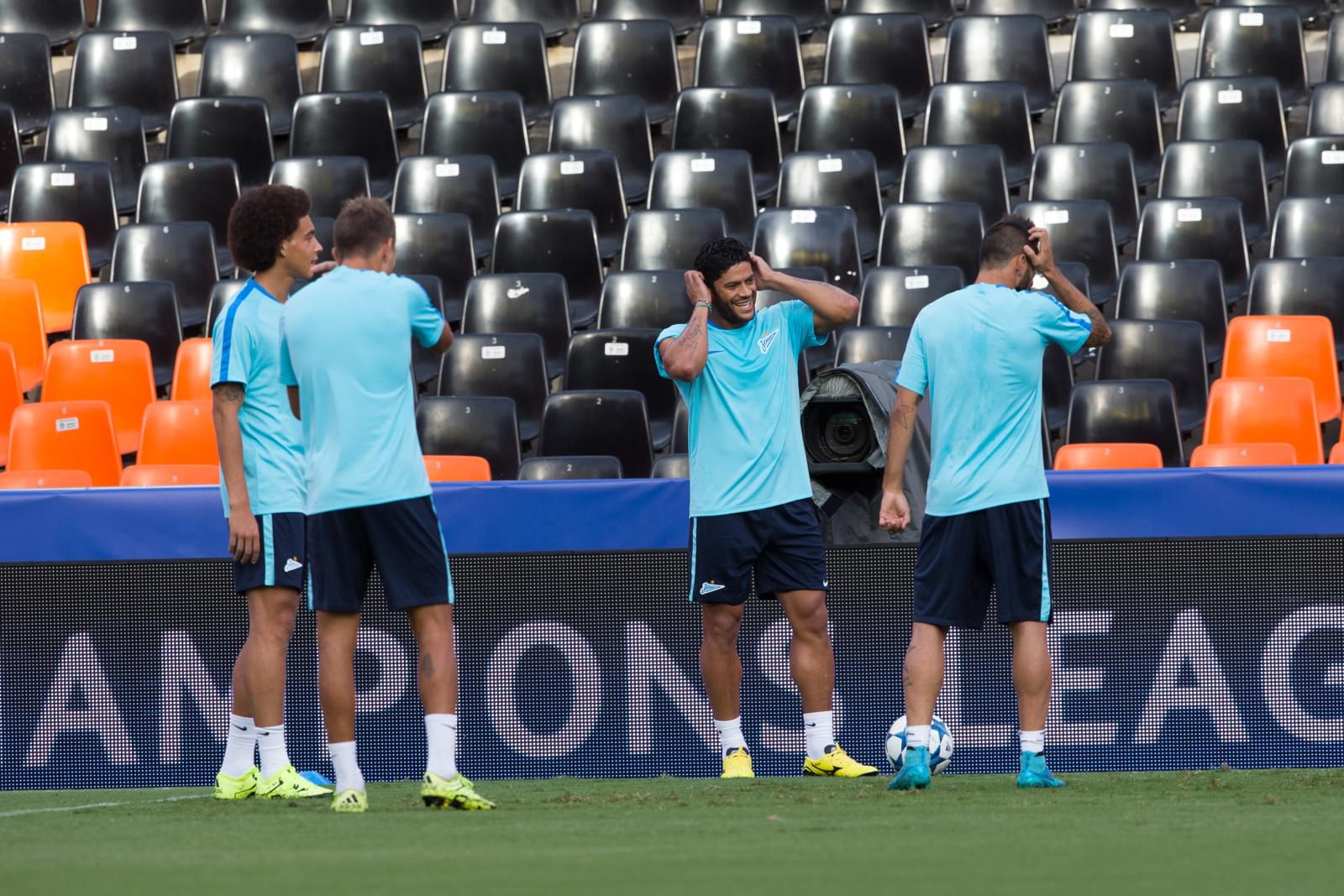 Тренировка «Зенита» перед матчем Лиги чемпионов УЕФА 2015/16, «Валенсия» — «Зенит»