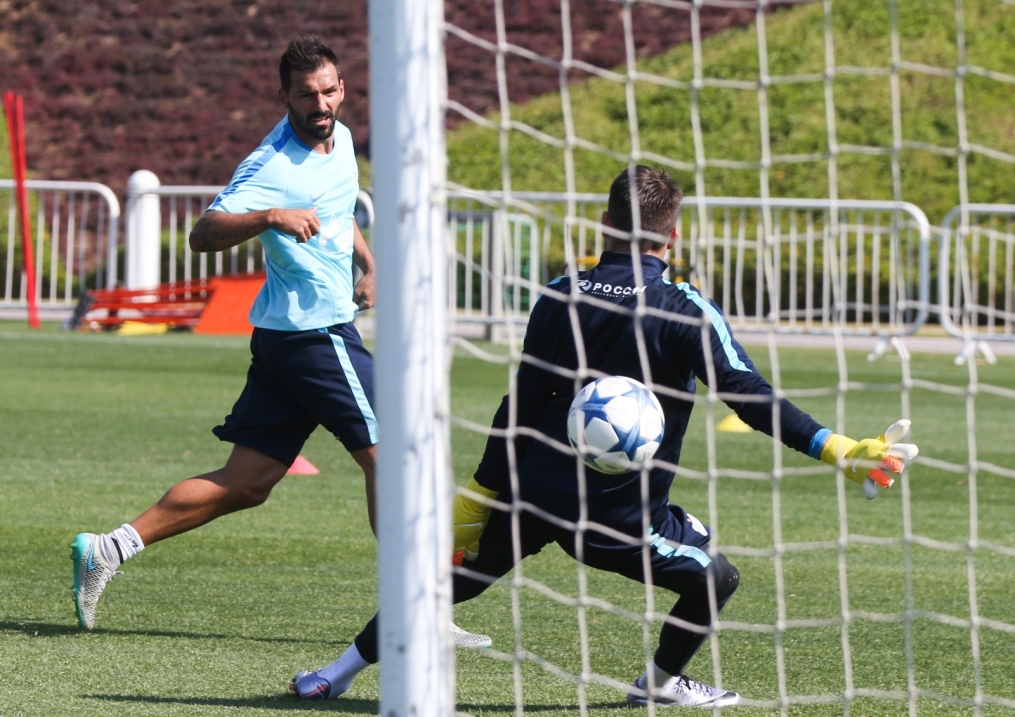 «Газпром»-тренировочные сборы в Дохе: 14 января, утренняя тренировка