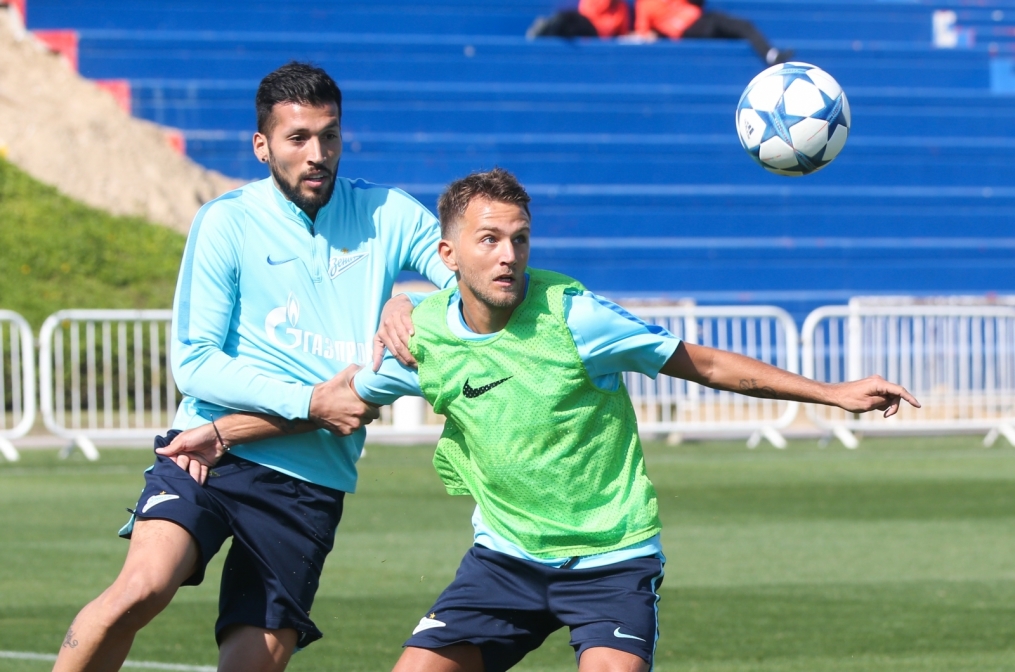 «Газпром»-тренировочные сборы в Дохе: 14 января, утренняя тренировка