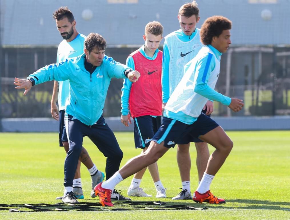 «Газпром»-тренировочные сборы в Дохе: 14 января, утренняя тренировка