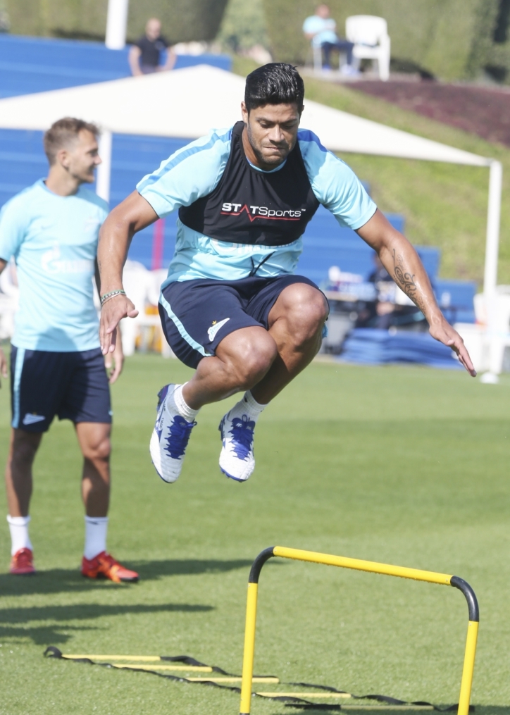 «Газпром»-тренировочные сборы в Дохе: 16 января, утренняя тренировка