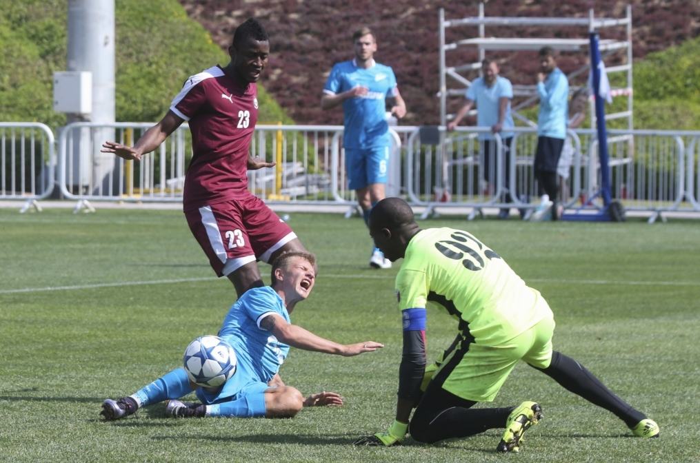 Товарищеский матч «Зенит» — «Армд Форс»