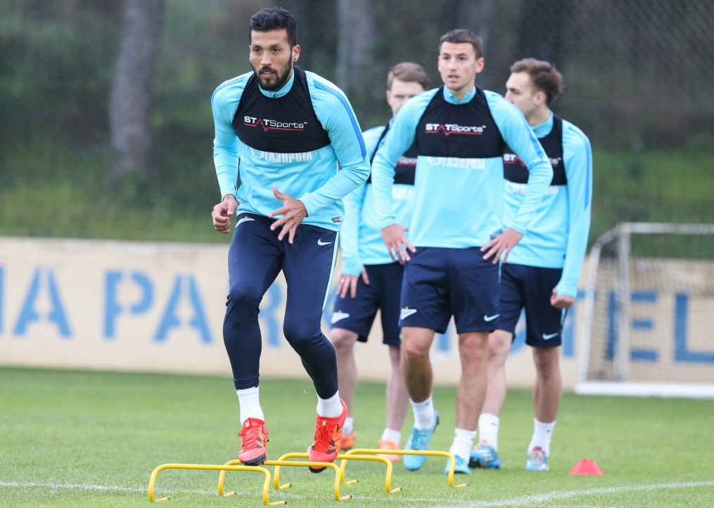 Второй «Газпром»-тренировочный сбор в Фару: 28 января, утренняя тренировка