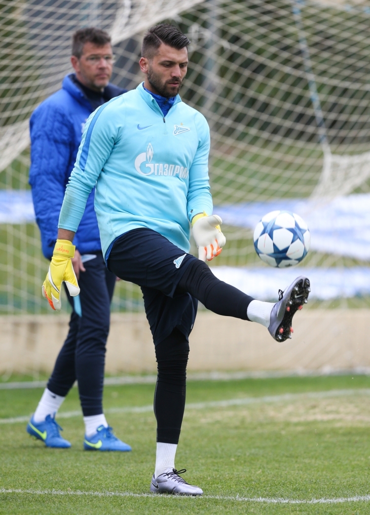 Второй «Газпром»-тренировочный сбор в Фару: 28 января, утренняя тренировка