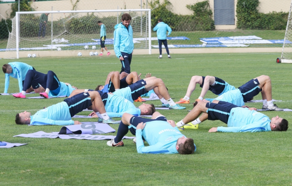 Второй «Газпром»-тренировочный сбор в Фару: 28 января, утренняя тренировка