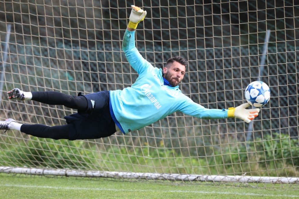 Второй «Газпром»-тренировочный сбор в Фару: 28 января, утренняя тренировка