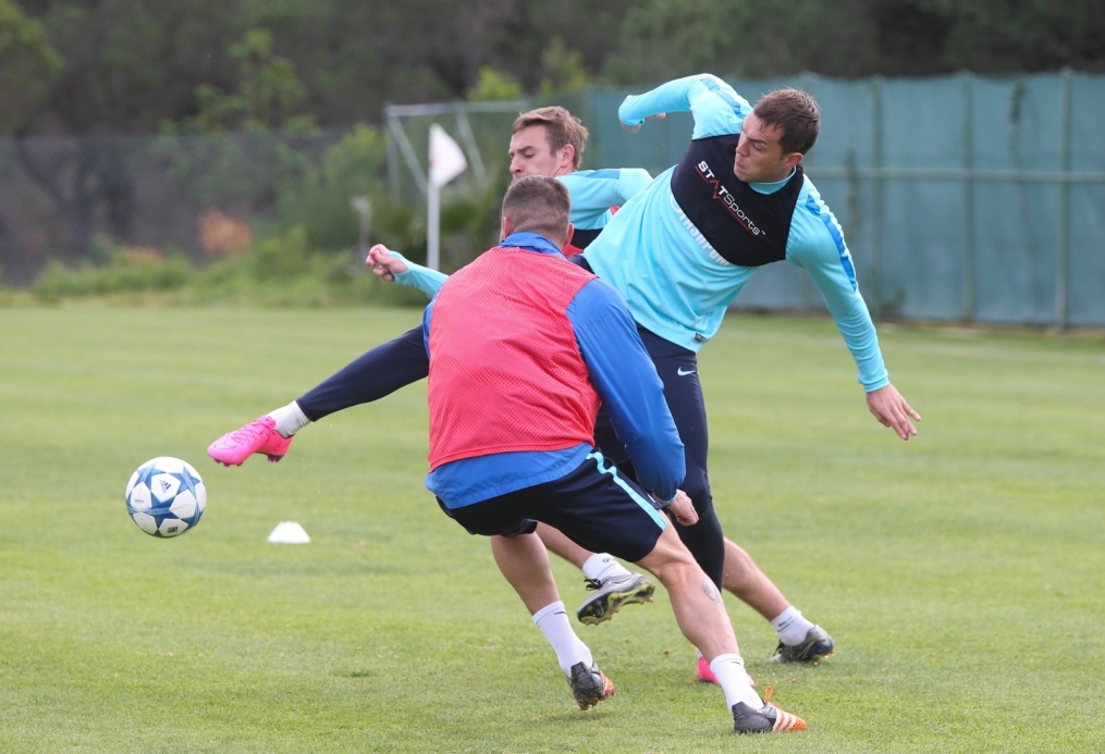 Второй «Газпром»-тренировочный сбор в Фару: 28 января, утренняя тренировка