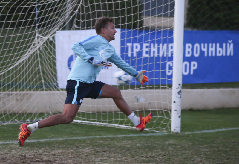 Второй «Газпром»-тренировочный сбор в Фару: 28 января, вечерняя тренировка