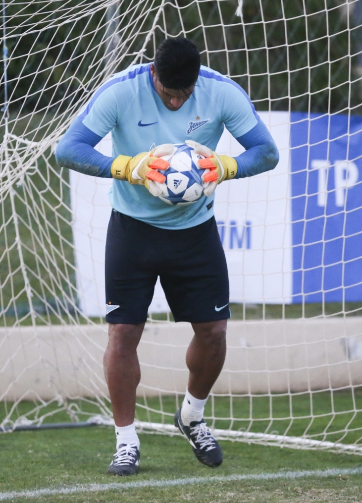 Второй «Газпром»-тренировочный сбор в Фару: 28 января, вечерняя тренировка