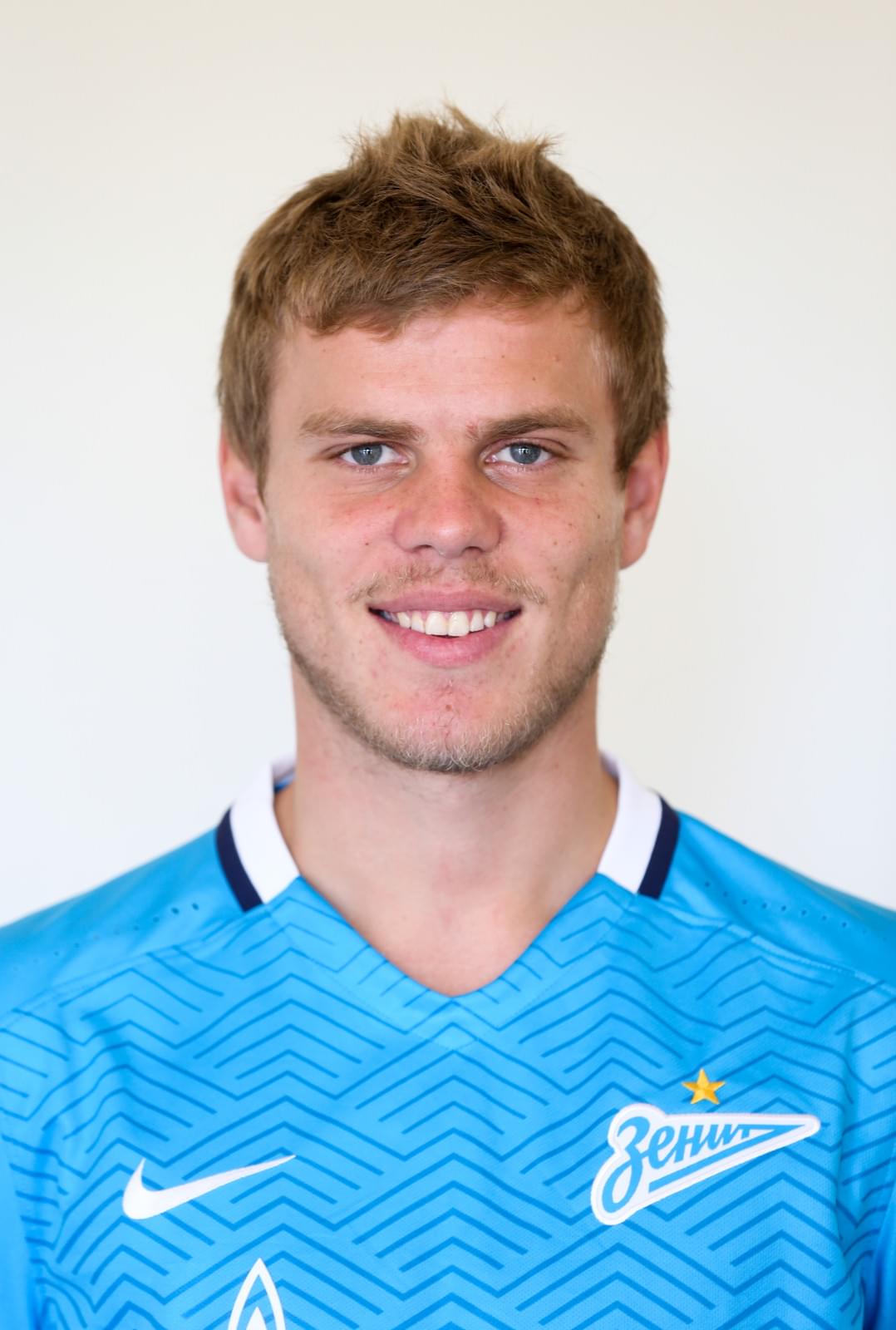 Фотосессия Юрия Жиркова, и Александра Кокорина в игровой в форме NIKE сезона 2015/16