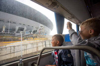 Экскурсия для воспитанников летнего лагеря Академии на новый стадион и «Сибур Арену»
