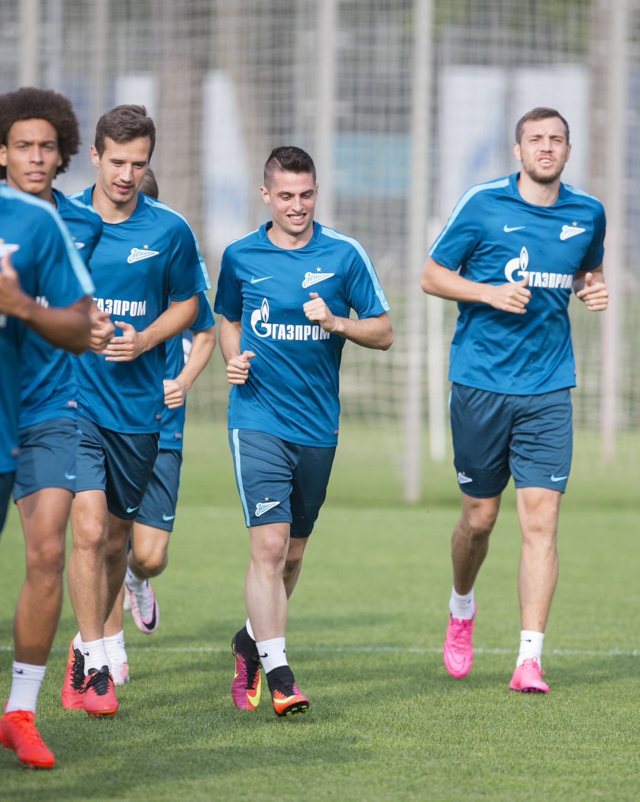 Роберт Мак приступил к занятиям в Удельном парке