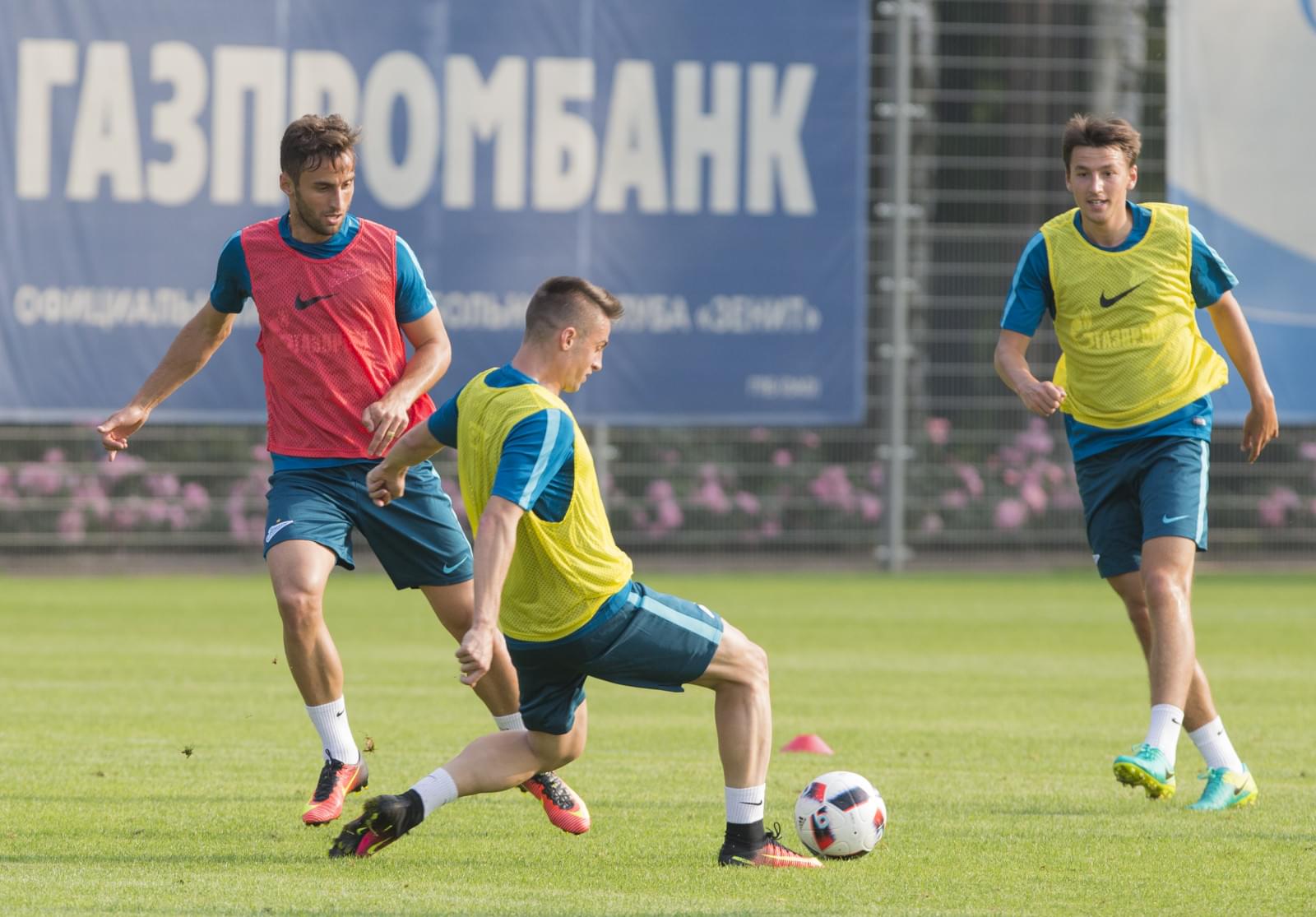 Роберт Мак приступил к занятиям в Удельном парке