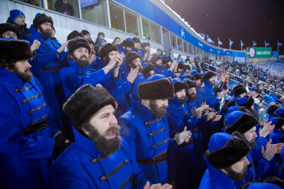 Рекламная акция пивоваренного завода  «Степан Разин» на матче «Зенит» — «Уфа»