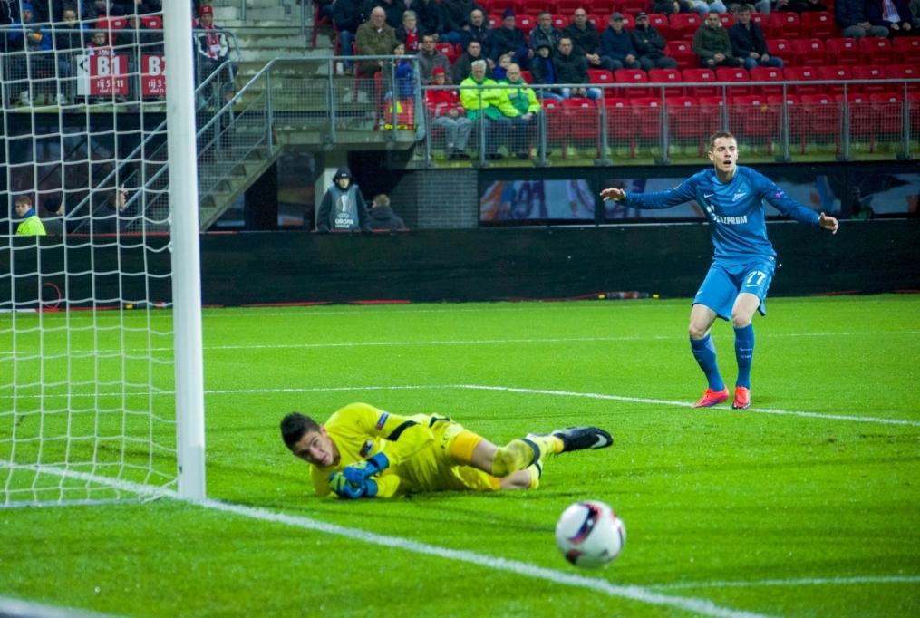 Лига Европы УЕФА 2016/17, 6 тур, «АЗ» — «Зенит»