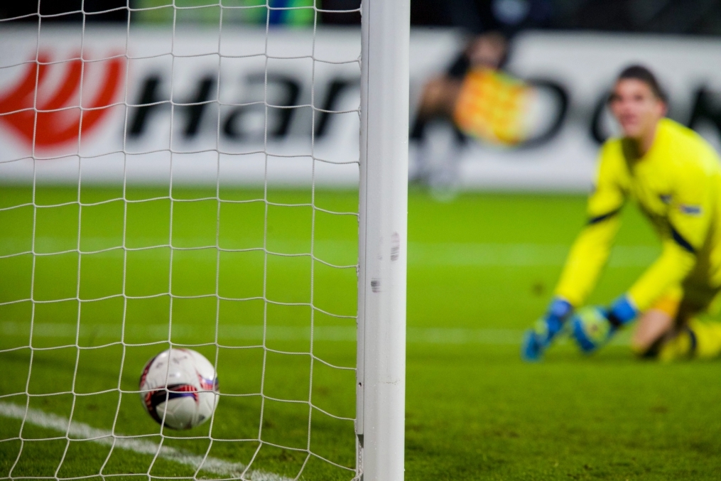 Лига Европы УЕФА 2016/17, 6 тур, «АЗ» — «Зенит»