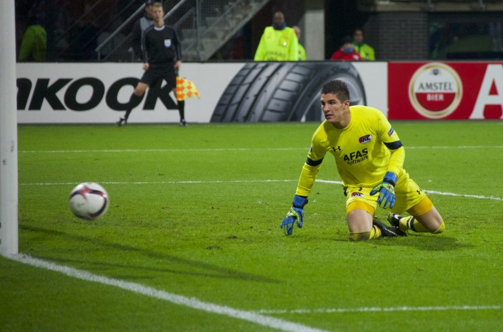 Лига Европы УЕФА 2016/17, 6 тур, «АЗ» — «Зенит»