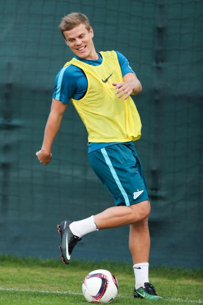 «Газпром»-тренировочные сборы в Дубае: 12 января, вечерняя тренировка