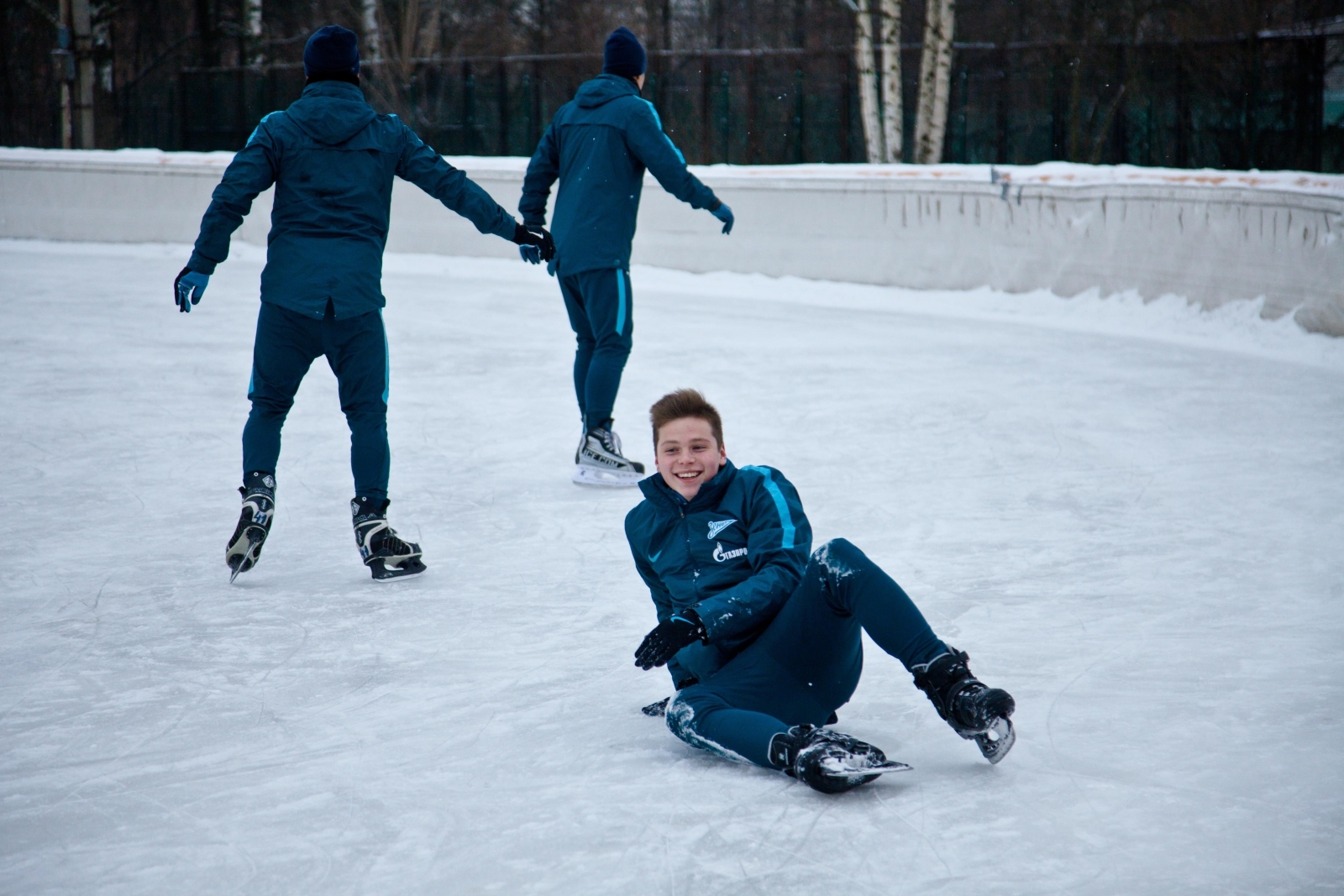 Тренировка «Зенита»-2 на коньках