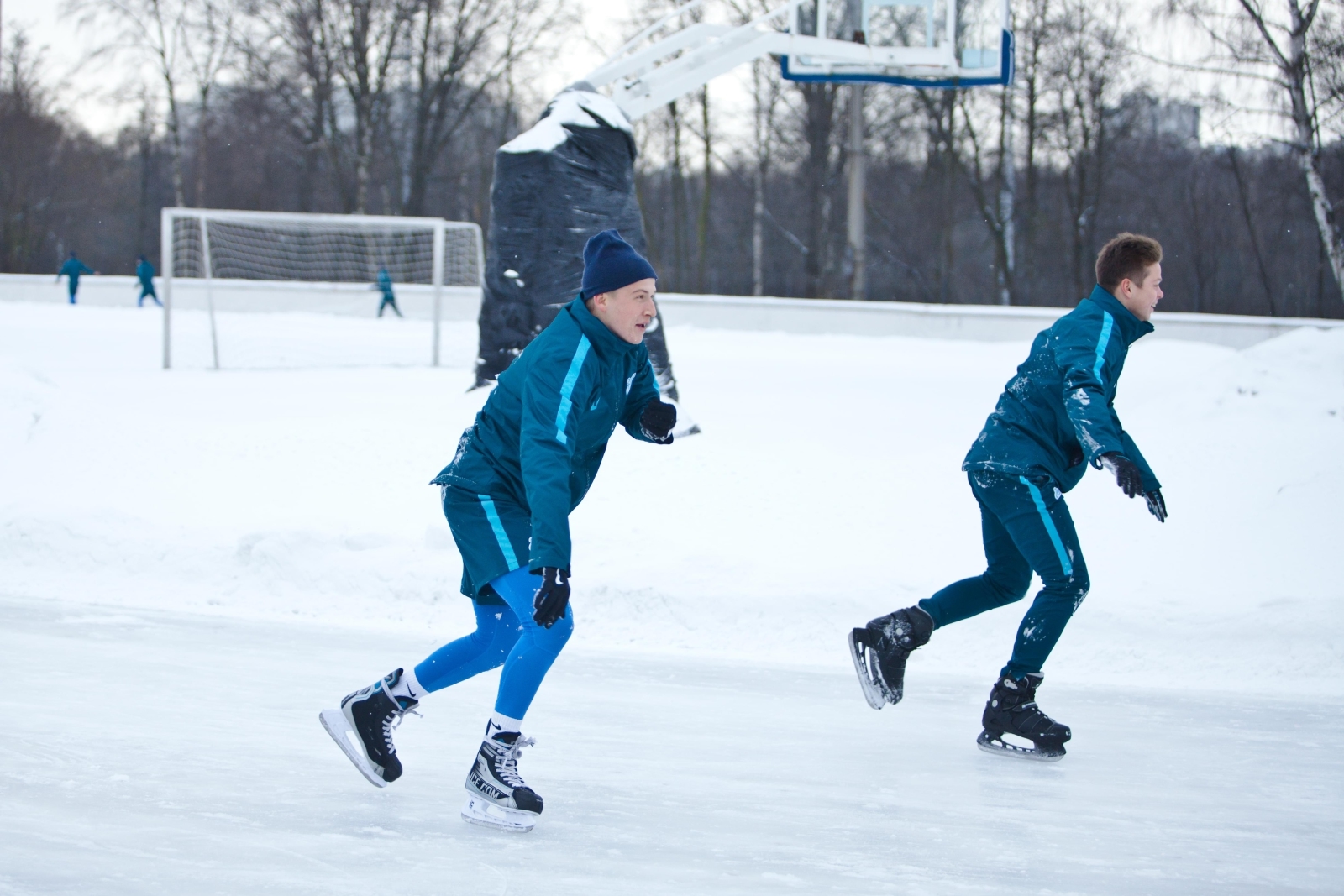Тренировка «Зенита»-2 на коньках