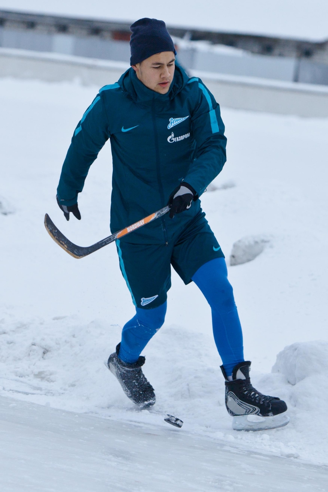 Тренировка «Зенита»-2 на коньках