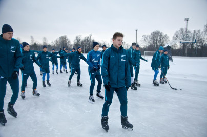 Тренировка «Зенита»-2 на коньках